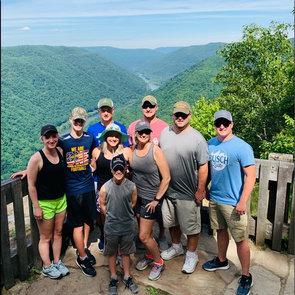 Meet Your Posher, Stefanie - Picture 11 of 16